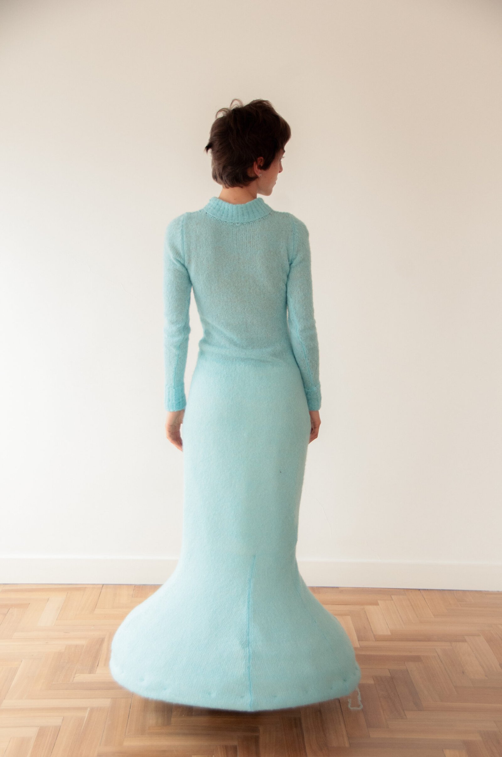 vestido torneado siciliano - Imagen 4